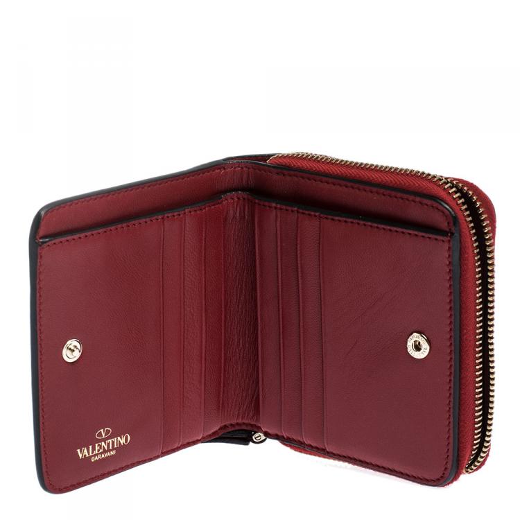 Pre Owned Valentino Rosso V. Soft Leather Rockstud Spike Compact Wallet