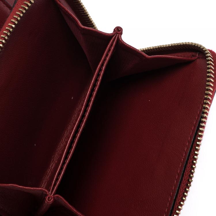 Pre Owned Valentino Rosso V. Soft Leather Rockstud Spike Compact Wallet