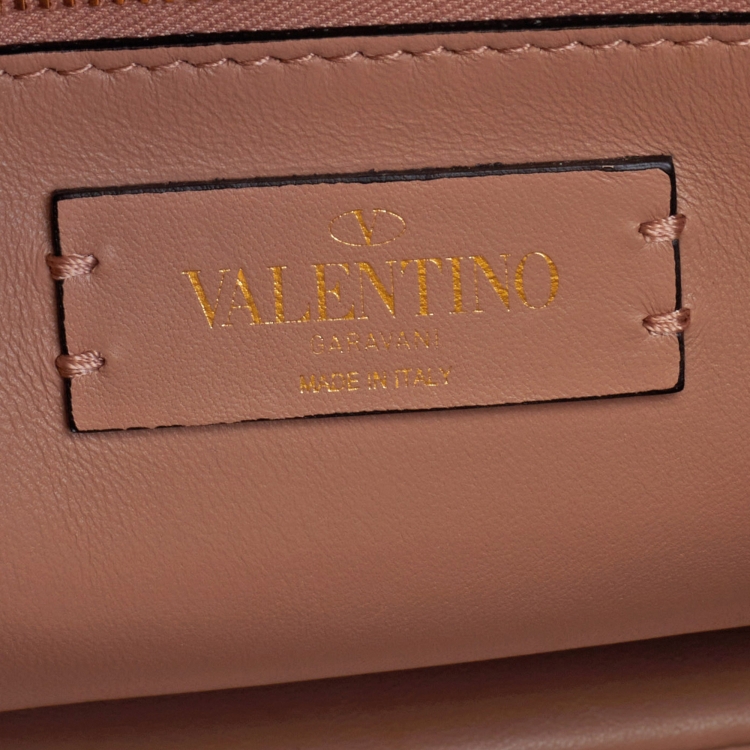 مملوكة مسبقًا Valentino Beige Leather Roman Stud Top Handle Bag