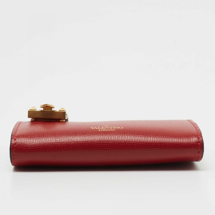 Pre Owned Valentino Red Leather Rockstud Twist Lock Zip Wallet 