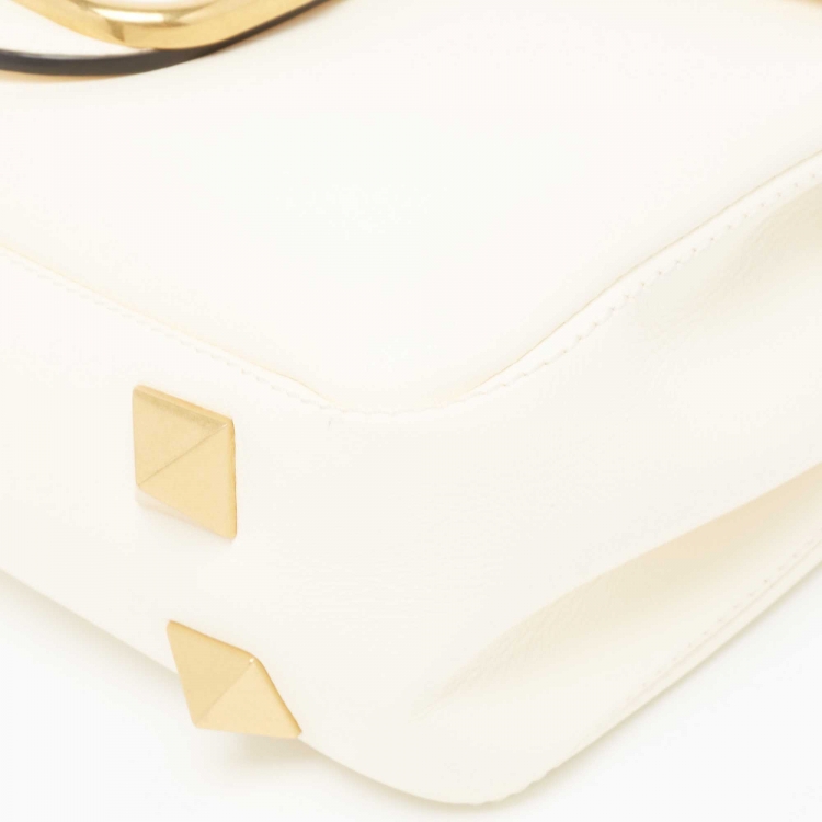 Pre Owned Valentino Ivory Leather Stud Sign Shoulder Bag