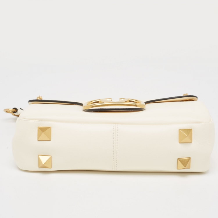 Pre Owned Valentino Ivory Leather Stud Sign Shoulder Bag