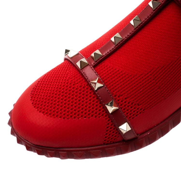 مملوكة مسبقًا Valentino Rosso Stretch Knit and Leather Rockstud Bodytech High Top Sneakers Size 37