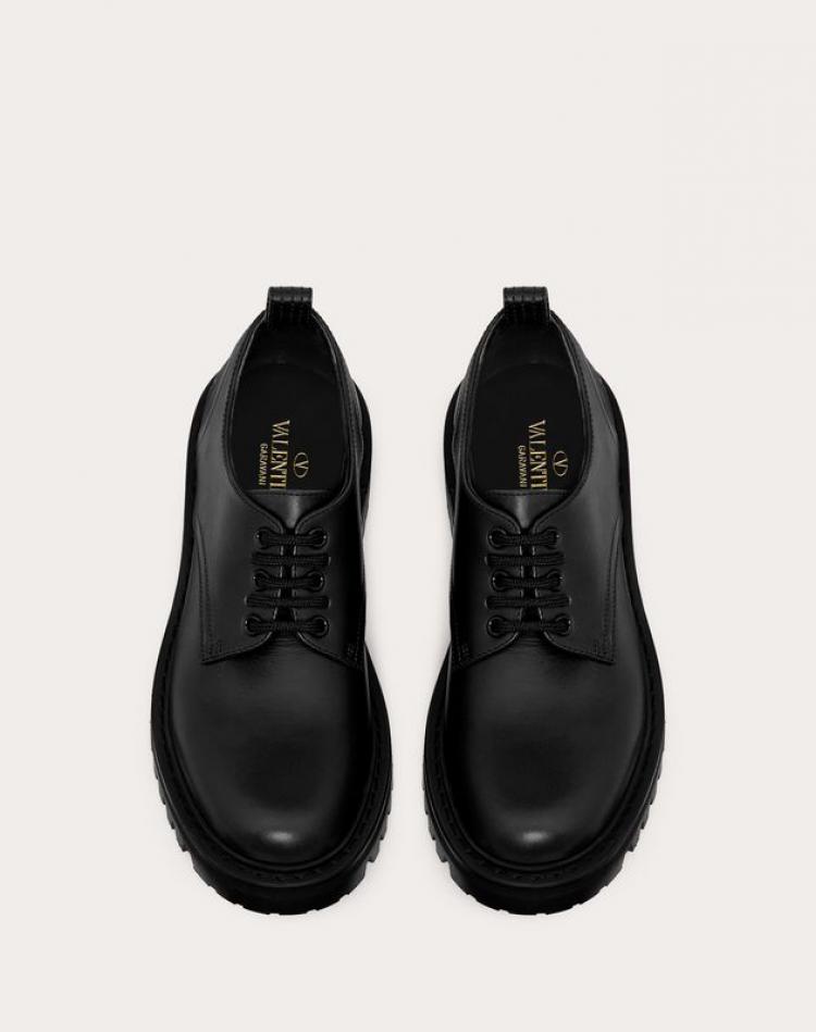 Pre Owned Valentino Black Leather VLOGO Detail Derby Size 40