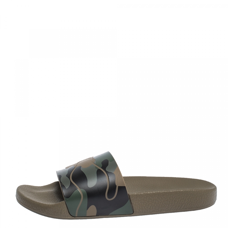 Pre Owned Valentino Camo Rubber Slide Sandals Size 41