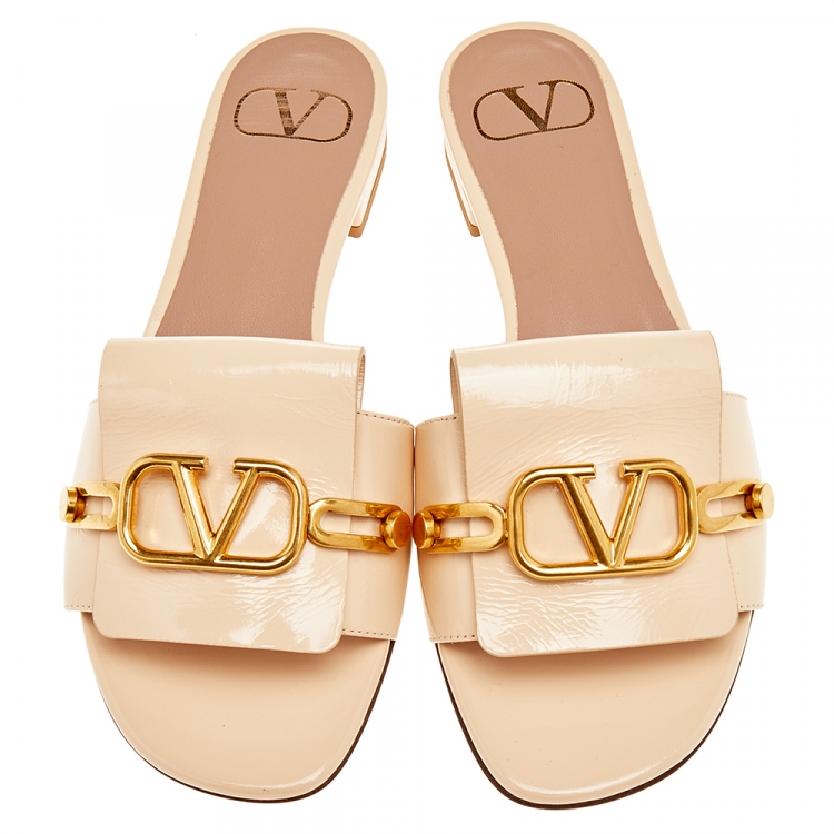 finger analysere Fange Valentino Cream Leather Vlogo Club Slide Sandals Size 36 Valentino | TLC