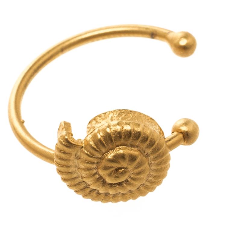 Pre Owned Valentino Set of 5 Multi Shell Gold Tone Adjustable Rings 