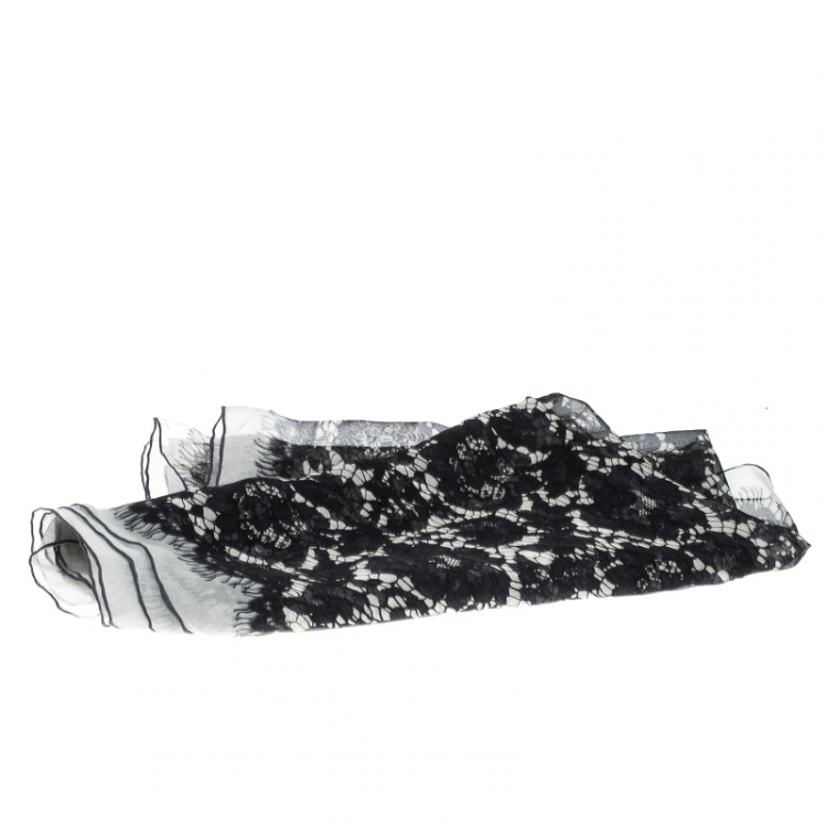 Pre Owned Valentino Monochrome Floral Lace Print Silk Stole