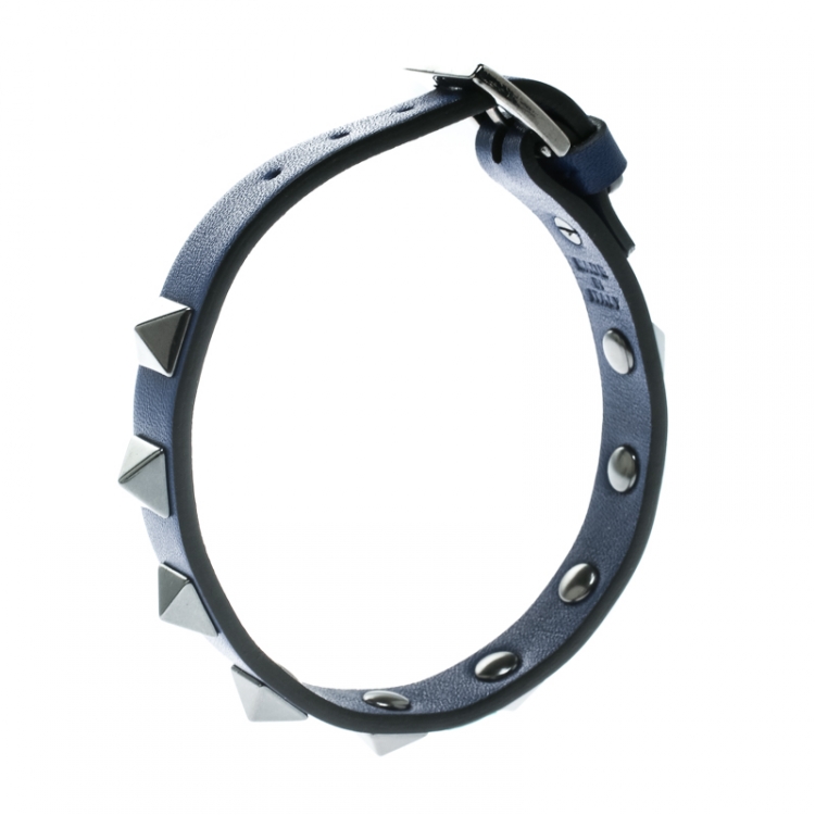 Pre Owned Valentino Rockstud Cobalt Blue Leather Gunmetal Tone Bracelet