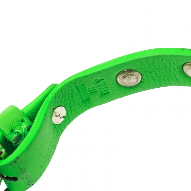 Pre Owned Valentino Rockstud Green Leather Gold Tone Bracelet