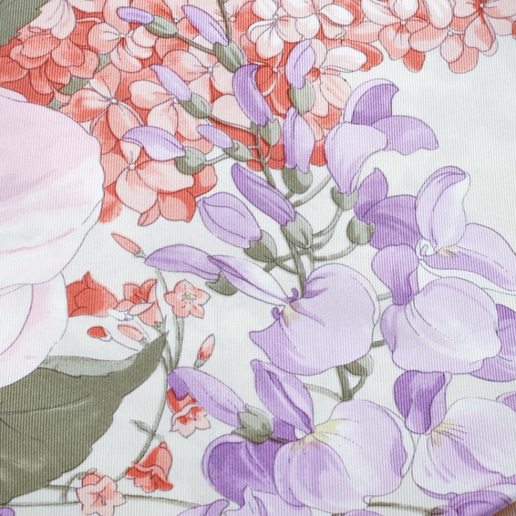 Pre Owned Valentino Off White and Pink Floral Printed Silk Square Scarf