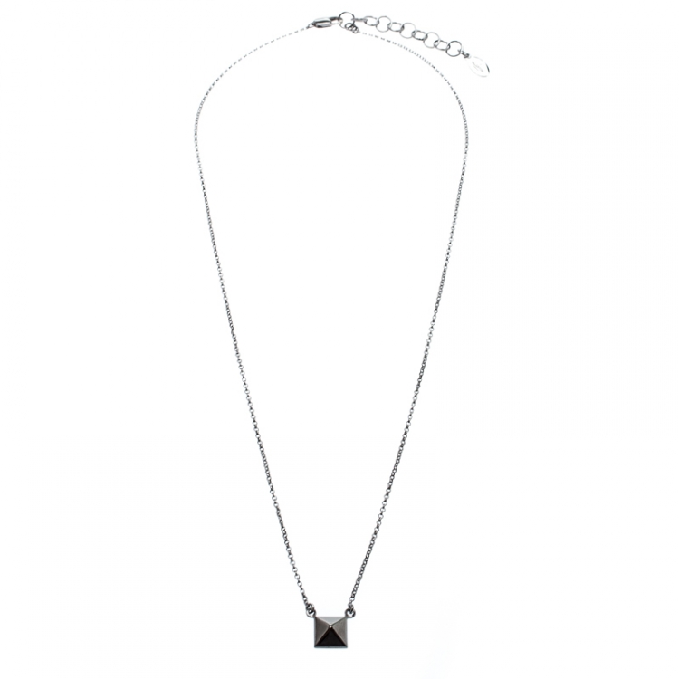 Pre Owned Valentino Black Tone Rockstud Pendant Necklace