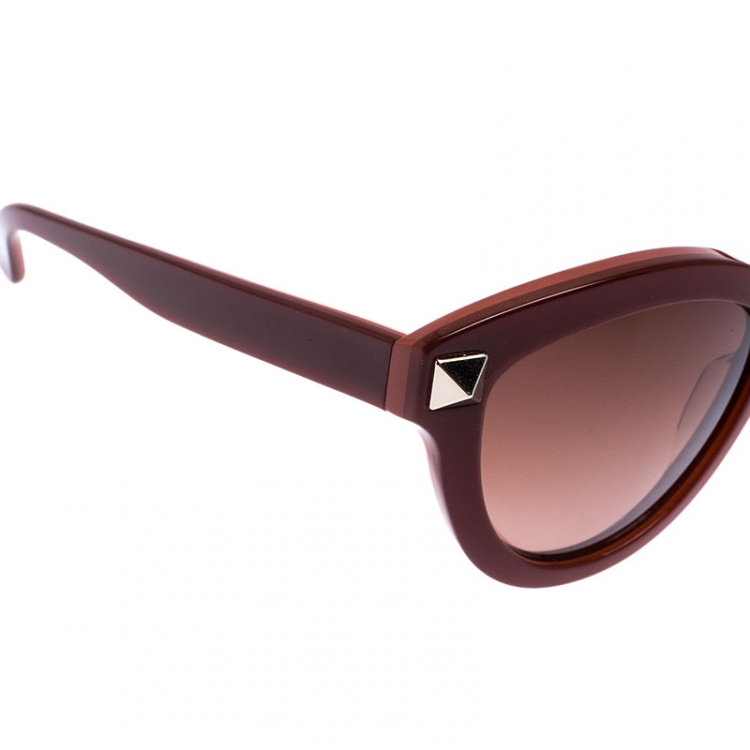 مملوكة مسبقًا Valentino Burgundy/Brown Gradient V695S Rockstud Cat Eye Sunglasses 