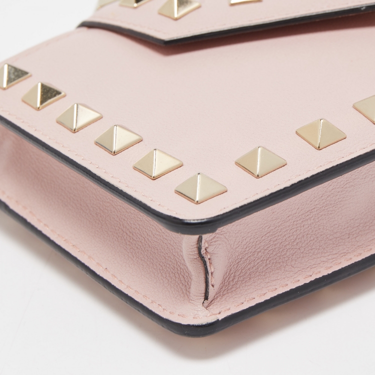 Pre Owned Valentino Light Pink Leather Rockstud Flap Phone Case with Chain