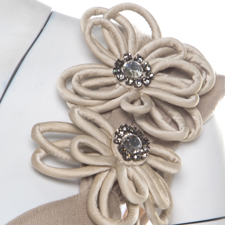 Pre Owned Valentino Beige Wool and Cashmere Floral Embellished Sleeveless Twist Front Top S