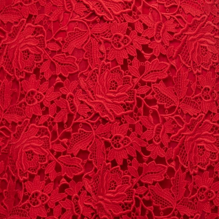 Pre Owned Valentino Red Guipure Lace Strapless Gown S