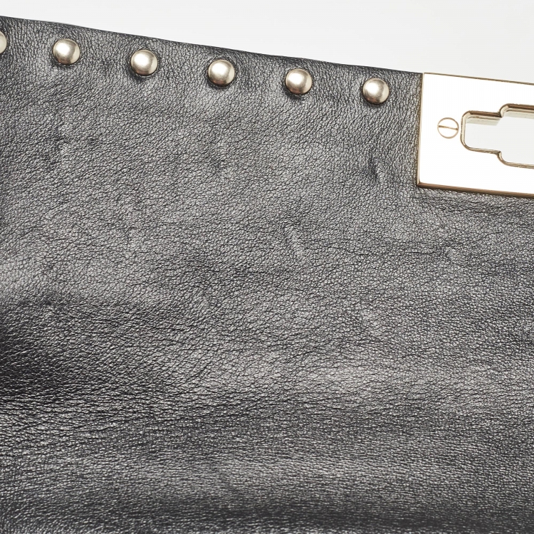 Pre Owned Valentino Black Quilted Leather Medium Rockstud Spike Top Handle Bag