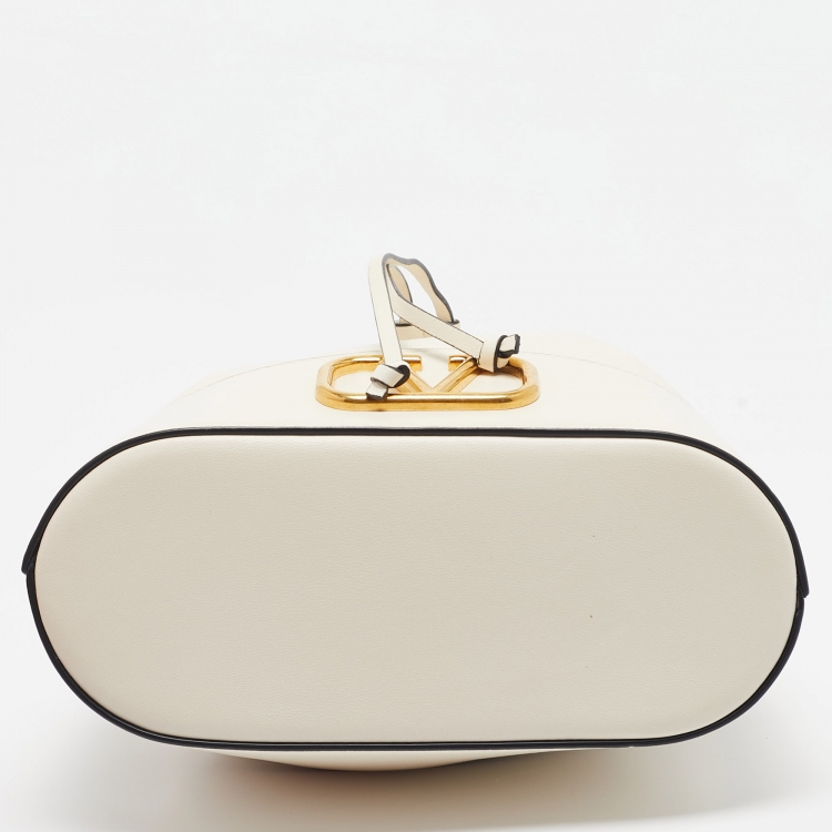 Pre Owned Valentino Off White Leather VLogo Bucket Bag