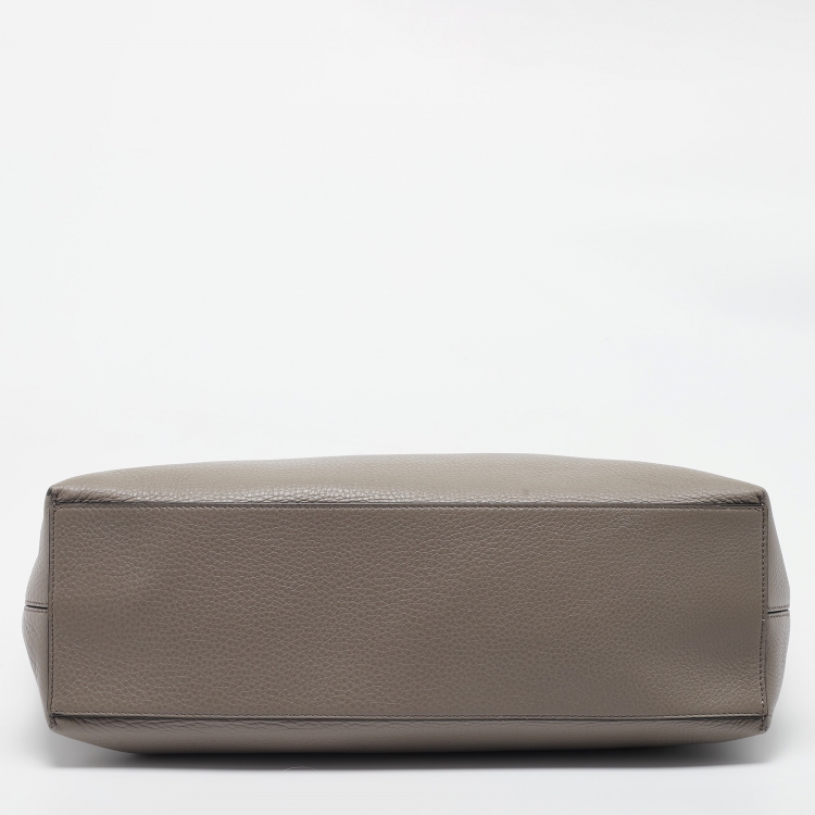 Pre Owned Valentino Beige Grainy Leather Rockstud Tote