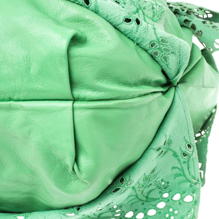 مملوكة مسبقًا Valentino Light Green Laser Cut Leather Laceland Hobo