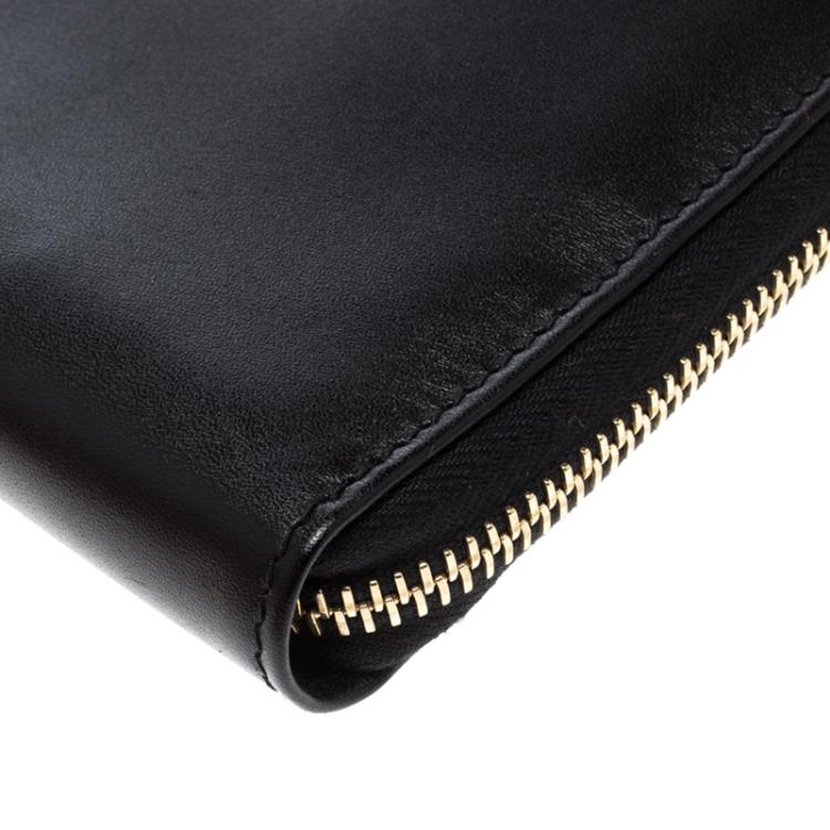 Pre Owned Valentino Black Leather Rockstud Zip Around Wallet