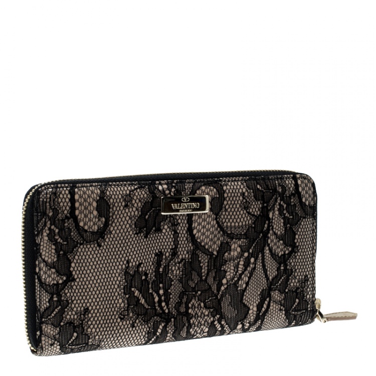Pre Owned Valentino Beige/Black Lace and Patent Leather Zip Around Wallet