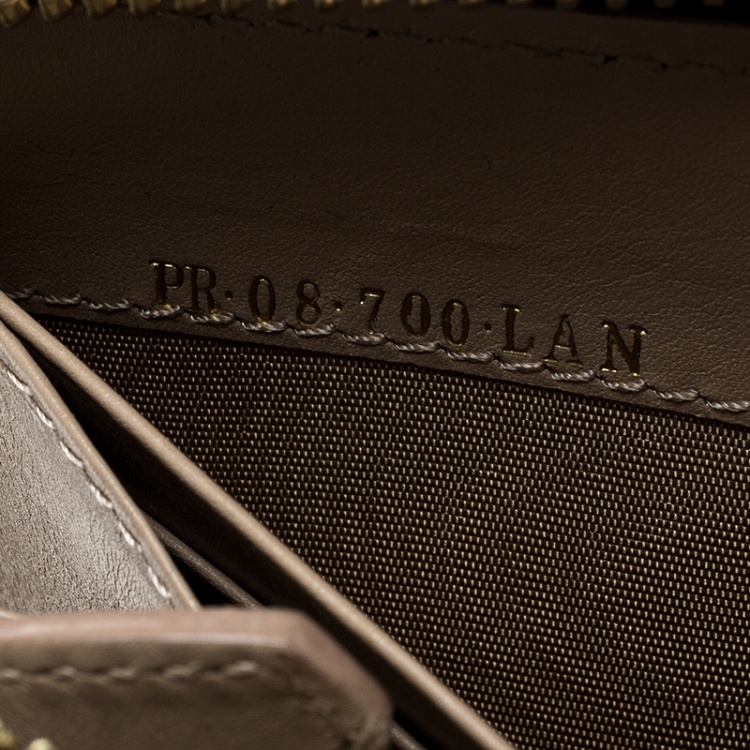 Pre Owned Valentino Beige/Black Lace and Patent Leather Zip Around Wallet