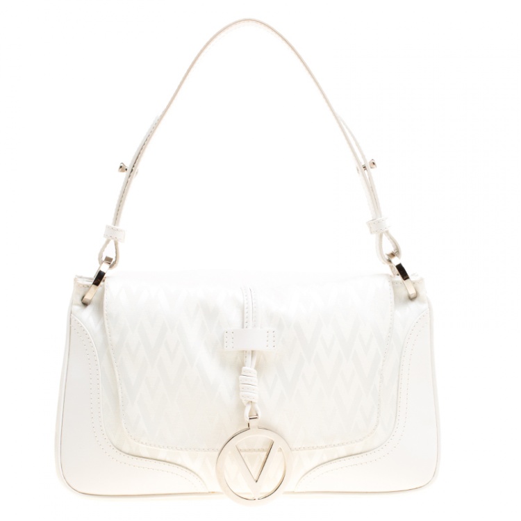 white fabric handbags