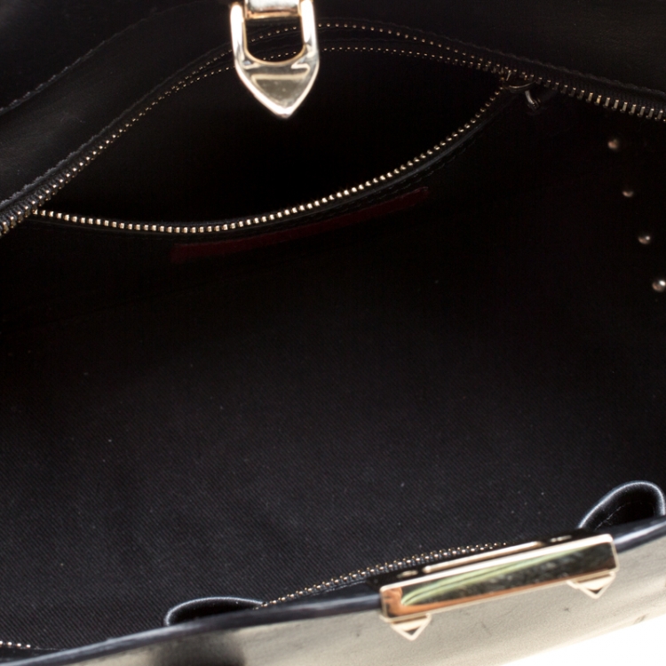 Pre Owned Valentino Black Leather Rockstud Top Handle Bag