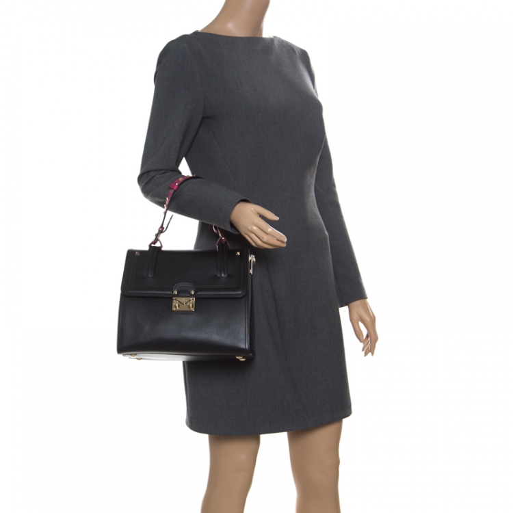 Pre Owned Valentino Black Leather Rockstud Cabana Top Handle Bag