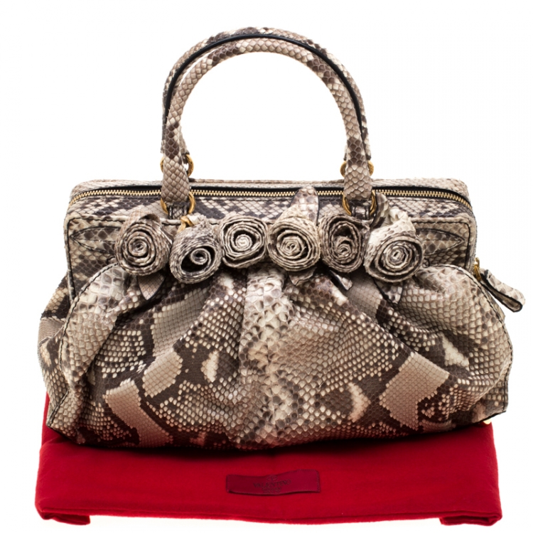 مملوكة مسبقًا Valentino Beige Python Lacca Fleur Frame Satchel Bag