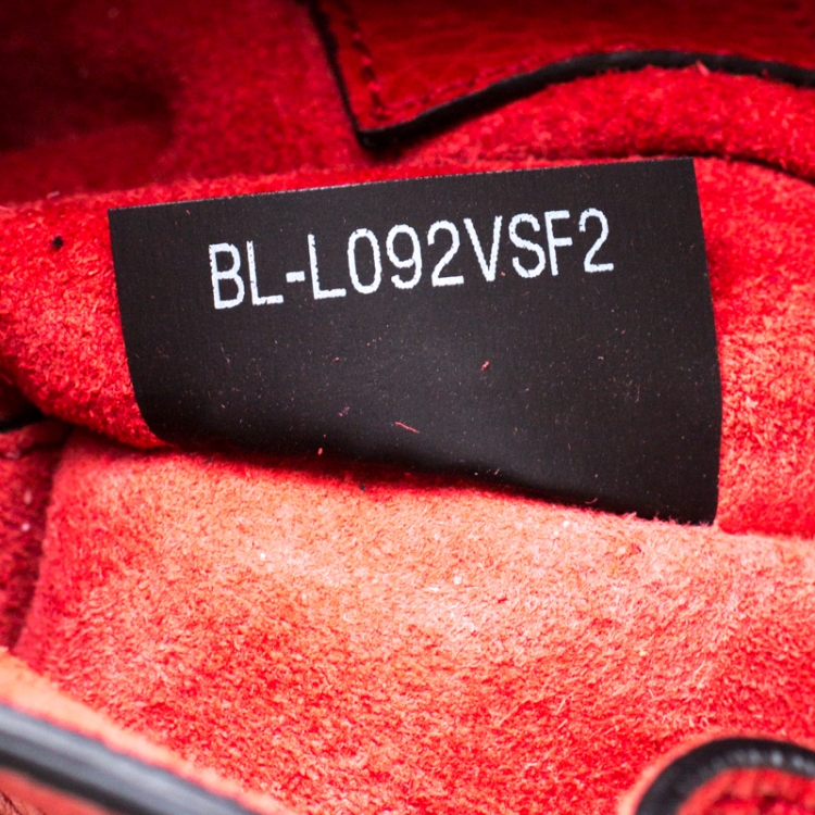 Pre Owned Valentino Red Leather Mini My Rockstud Croosbody Bag