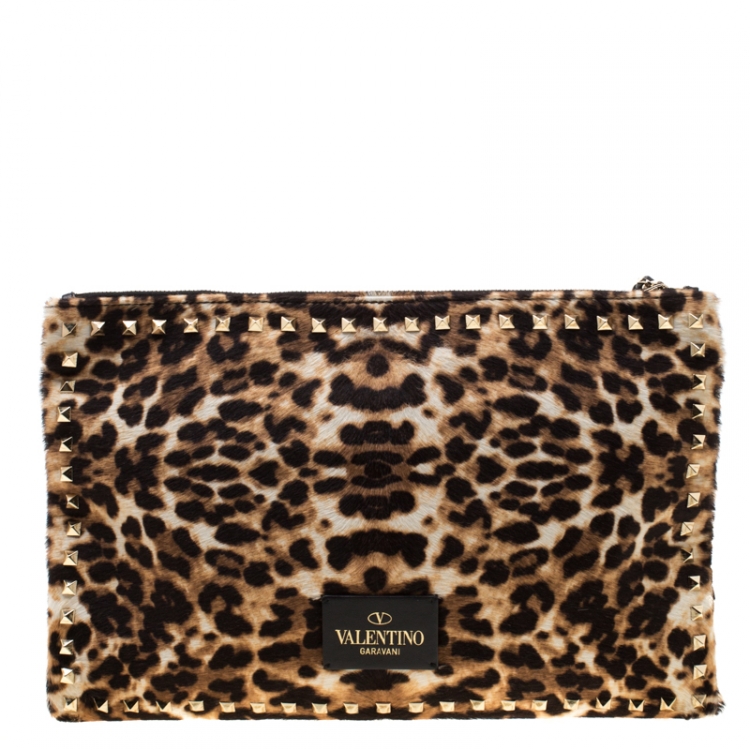 Pre Owned Valentino Brown/Black Leopard Print Calfhair Rockstud Clutch 