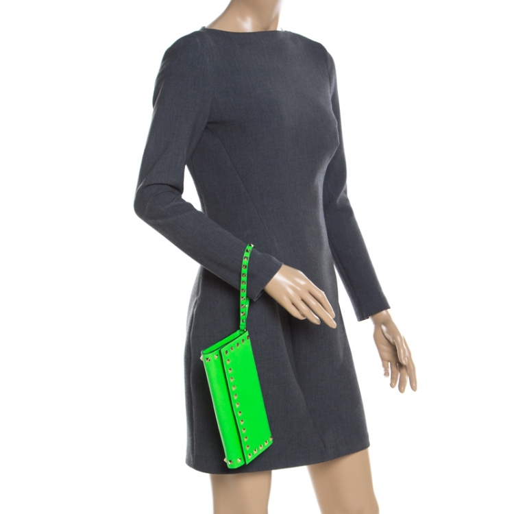 Pre Owned Valentino Neon Green Leather Rockstud Trifold Wallet