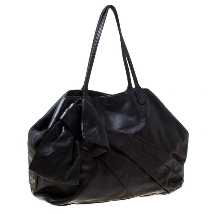 Pre Owned Valentino Black Leather Shopper Tote