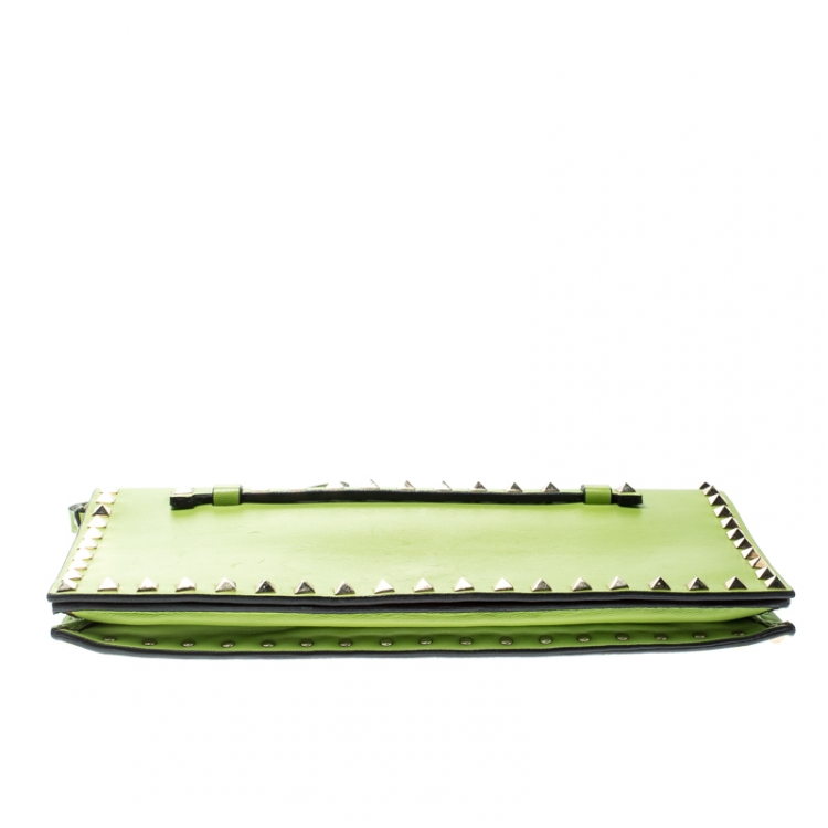 Pre Owned Valentino Lime Green Leather Rockstud Wristlet Clutch