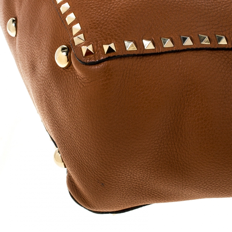 Pre Owned Valentino Tan Leather Rockstud Trapeze Tote
