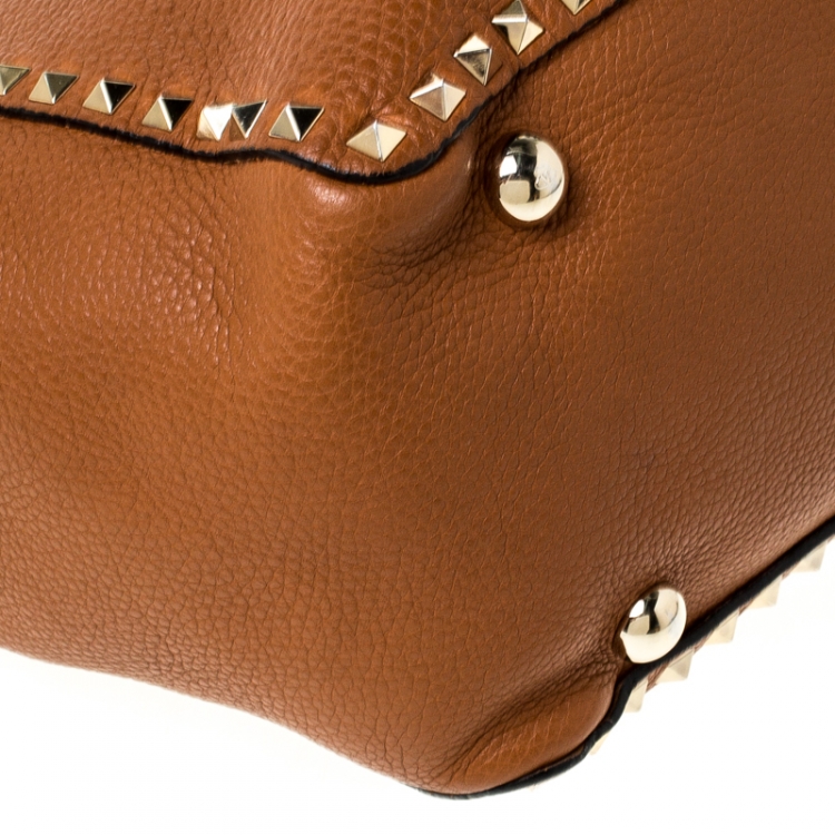 Pre Owned Valentino Tan Leather Rockstud Trapeze Tote