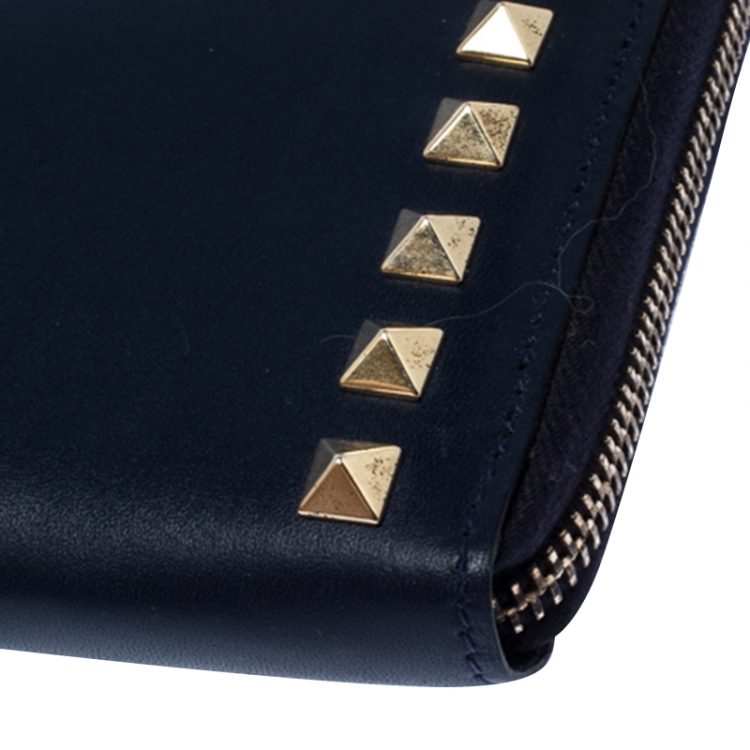 Pre Owned Valentino Navy Blue Leather Rockstud Zip Around Wallet