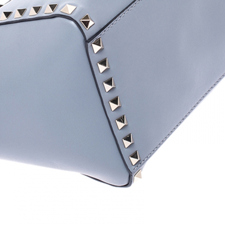 Pre Owned Valentino Pale Blue Leather Small Rockstud Trapeze Tote