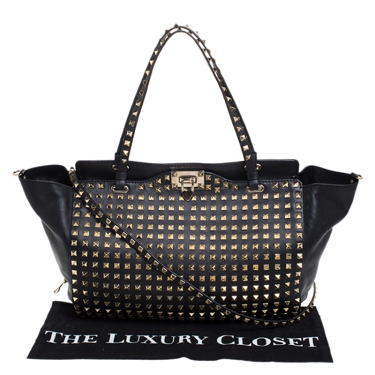 Pre Owned Valentino Black Leather Medium Rockstud Tote