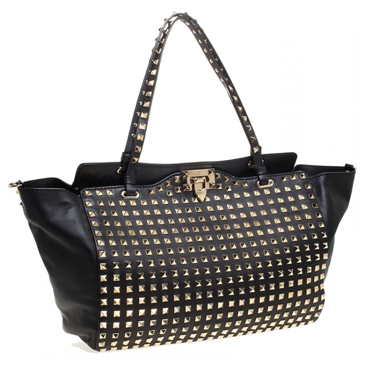 Pre Owned Valentino Black Leather Medium Rockstud Tote