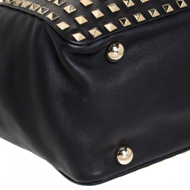 Pre Owned Valentino Black Leather Medium Rockstud Tote