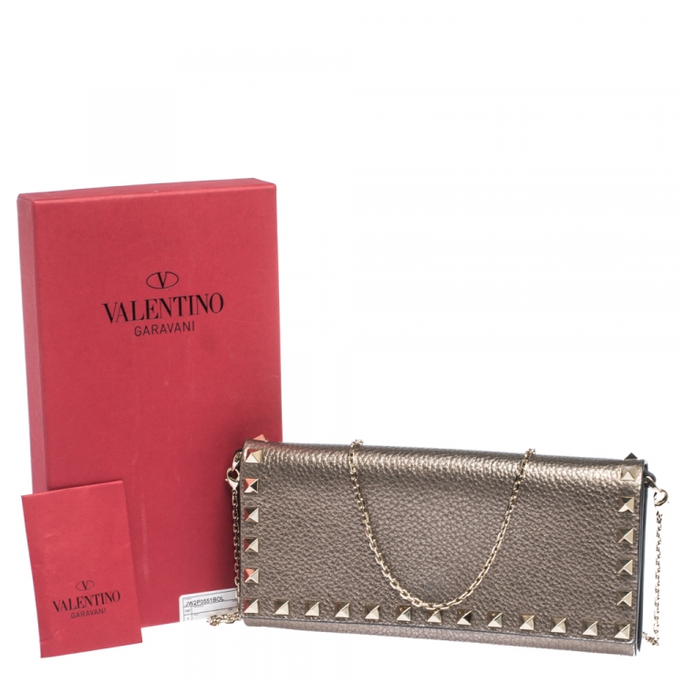 Pre Owned Valentino Metallic Leather Rockstud Wallet on Chain