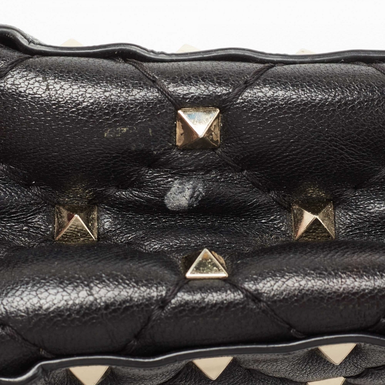 مملوكة مسبقًا Valentino Black Quilted Leather Small Rockstud Spike Chain Top Handle Bag