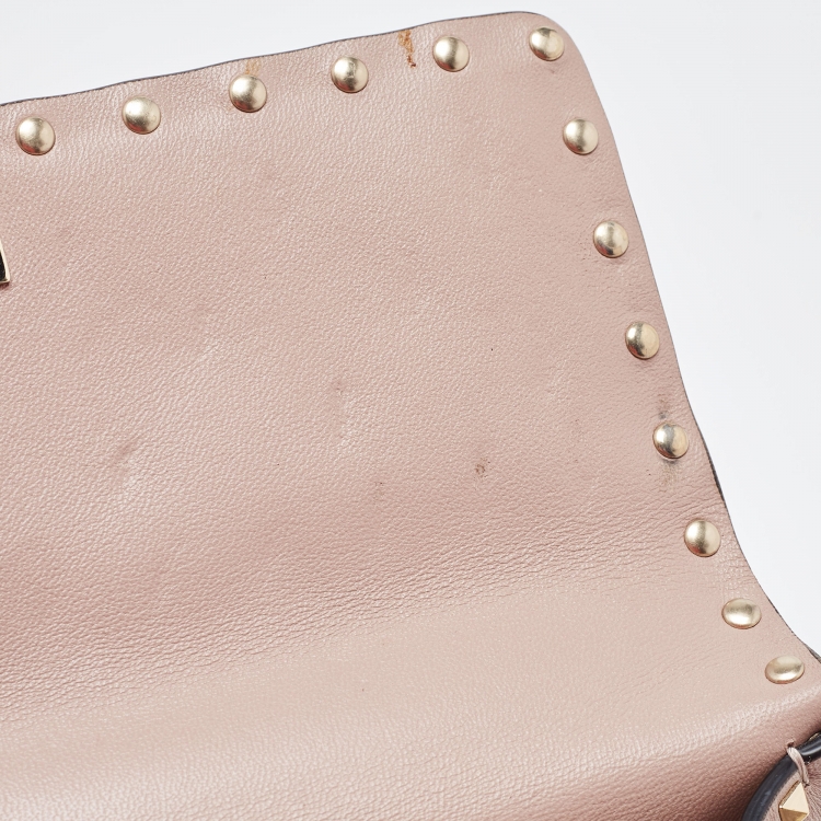 Pre Owned Valentino Light Pink Leather Medium Rockstud Spike Top Handle Bag