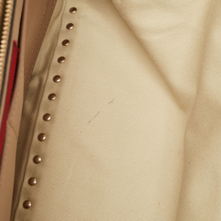 مملوكة مسبقًا Valentino Beige Leather Medium Rockstud Trapeze Tote