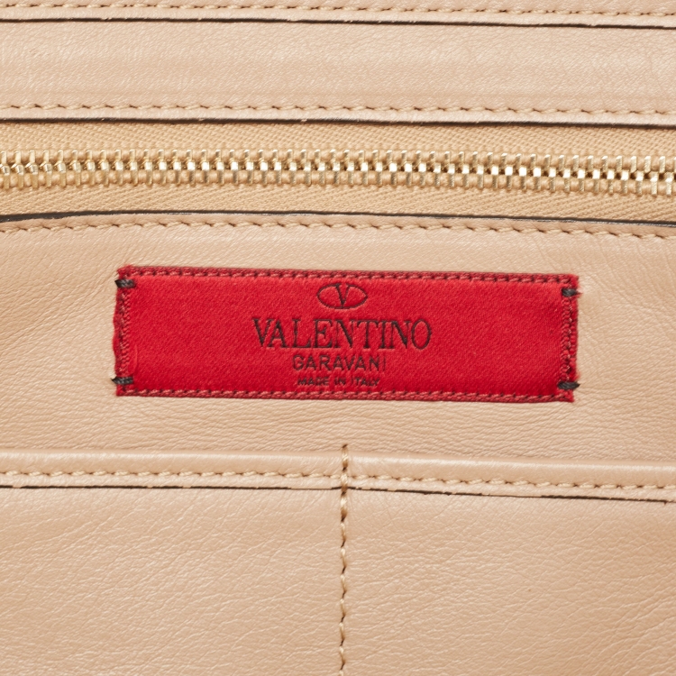 مملوكة مسبقًا Valentino Beige Leather Medium Rockstud Trapeze Tote