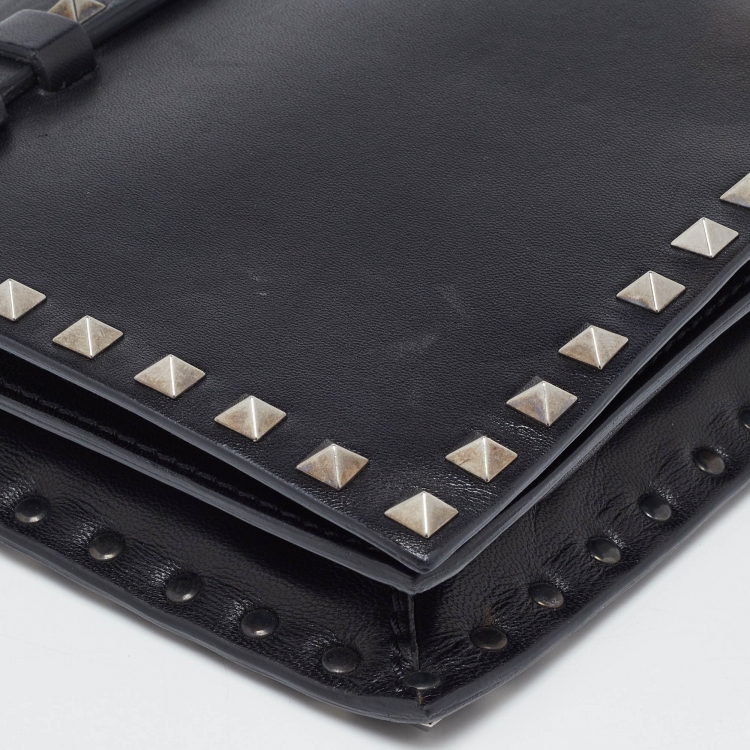 Pre Owned Valentino Black Leather Rockstud Clutch
