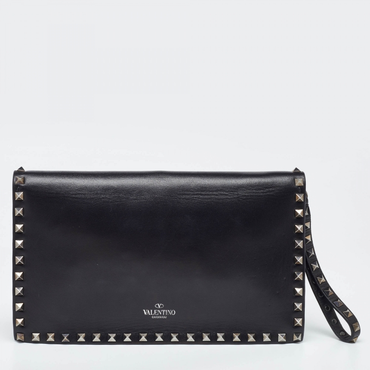 Pre Owned Valentino Black Leather Rockstud Clutch